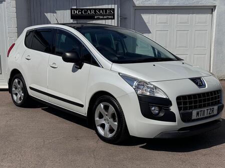 PEUGEOT 3008 1.6 VTi Envy